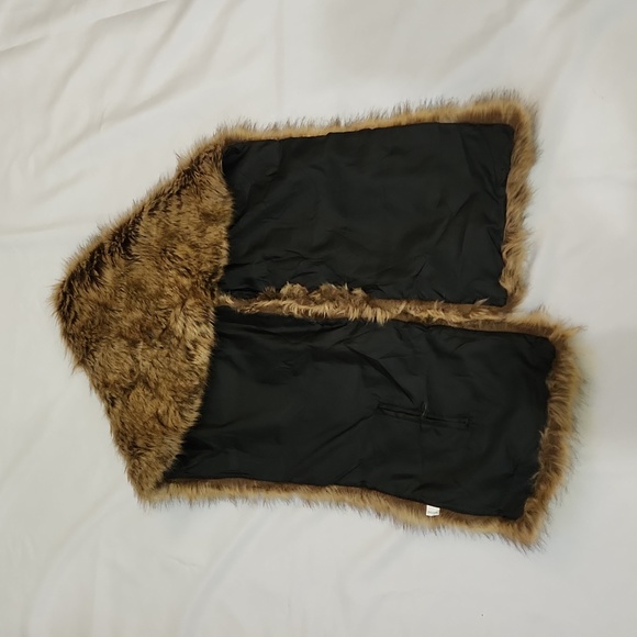 Caracilia Faux Fur Brown Wrap - Picture 4 of 4